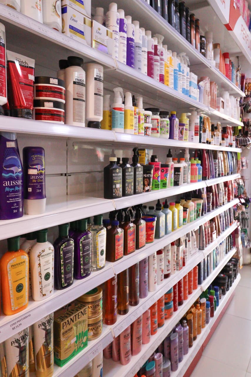 Prateleira de produtos capilares